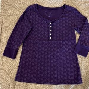 Purple 3/4 Sleeve Henley Top with Textured Pattern